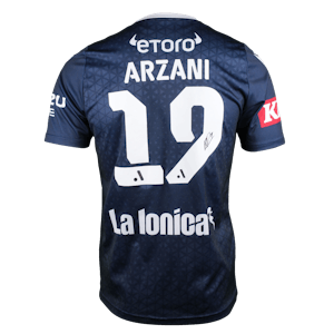 Daniel Arzani Melbourne Victory jersey