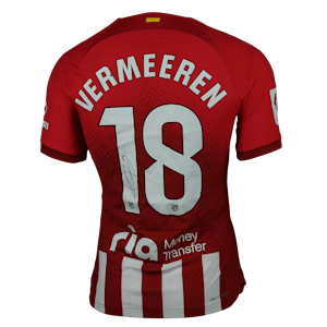 Arthur Vermeeren Atlético de Madrid のシャツ