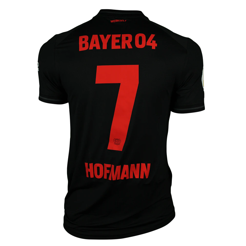 来自Bayer Leverkusen的Jonas Hofmann球衣
