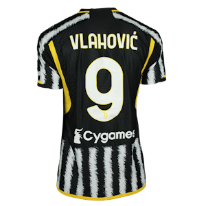 Dušan Vlahović Juventus FC shirt