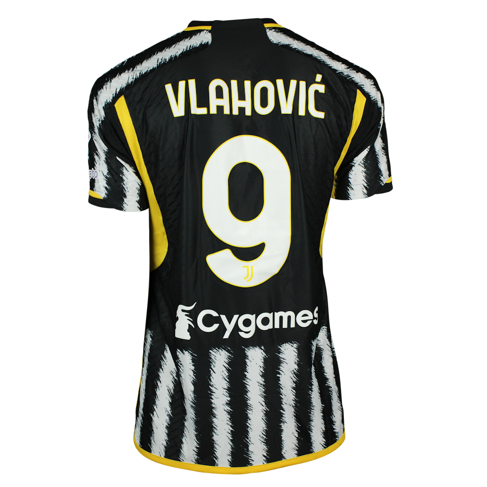 Dušan Vlahović Juventus FC shirt
