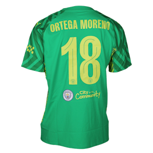 Manchester City 팀의 Stefan Ortega  셔츠