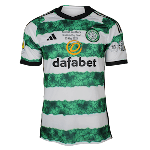 Tomoki Iwata Celtic shirt