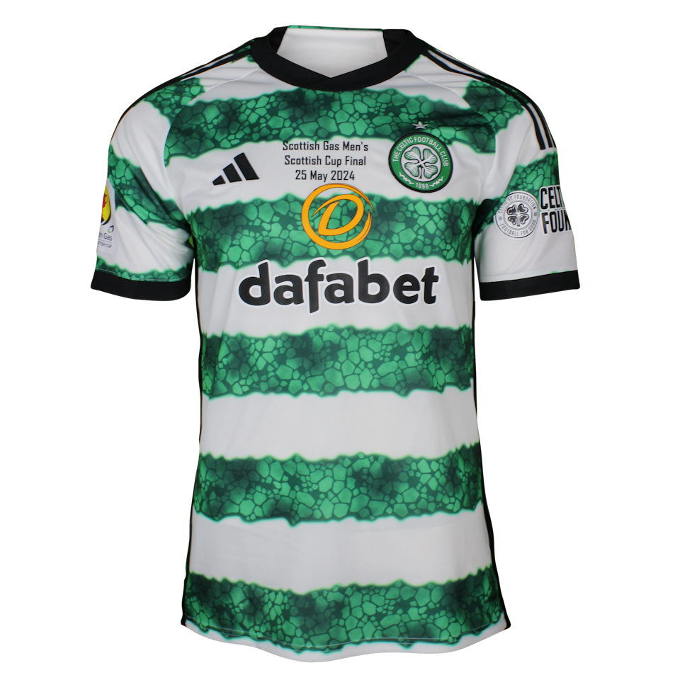 Tomoki Iwata Celtic shirt