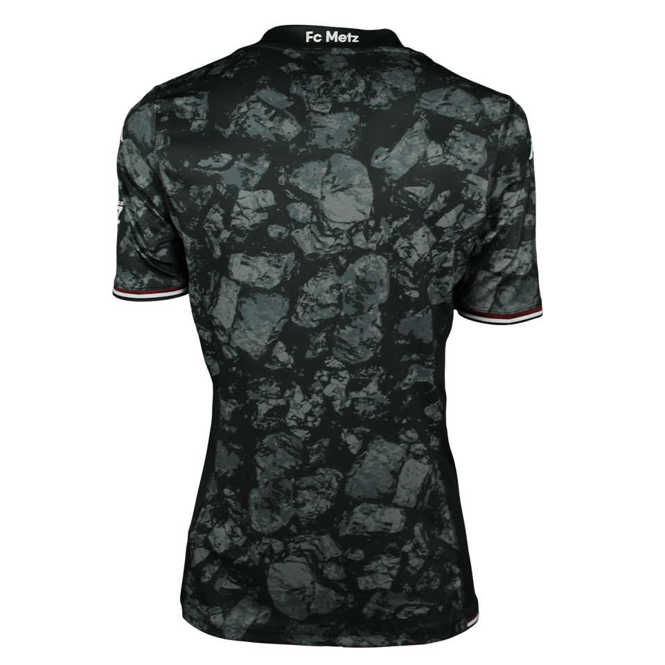 Squad Signed Shirt | FC Metz