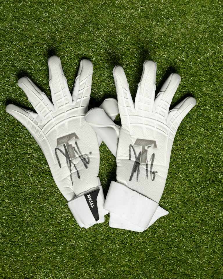 Joel Drommel | Signed Gloves