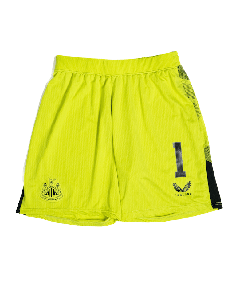 Martin Dubravka Shirt and Shorts | Carabao Cup