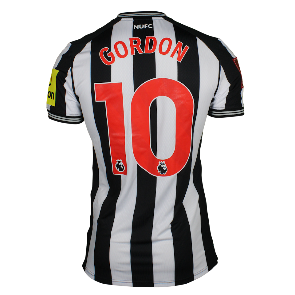 Anthony Gordon Shirt and Shorts | FA Cup