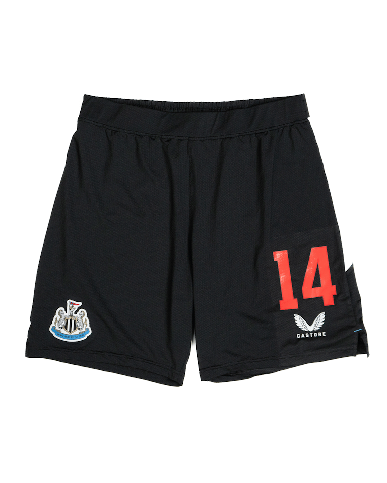 Alexander Isak Shirt and Shorts | Carabao Cup
