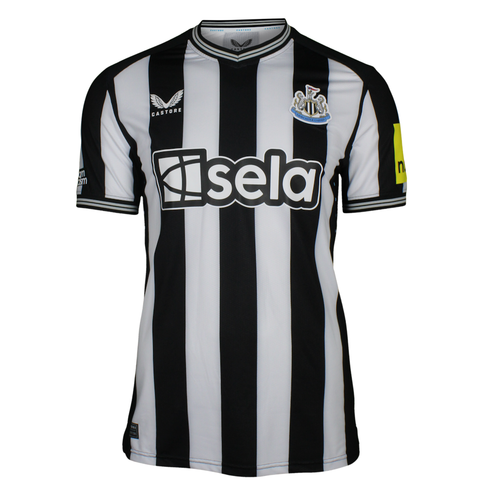 Miguel Almiron Shirt and Shorts | Carabao Cup