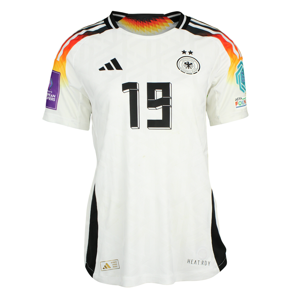Germany W-Trikot von Klara Bühl