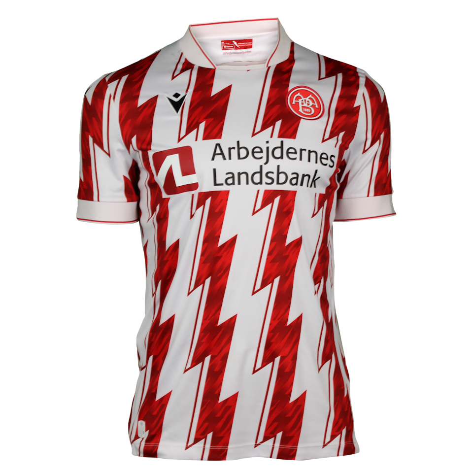 Nóel Atli Arnórsson AaB shirt